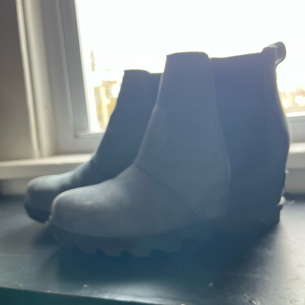 Sorel Joan of Arctic Wedge Waterproof Booties sz 9